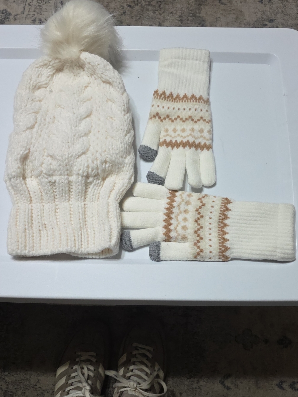 Time and Tru Cream Cable Knit Pom Beanie with Matching Patterned Gloves